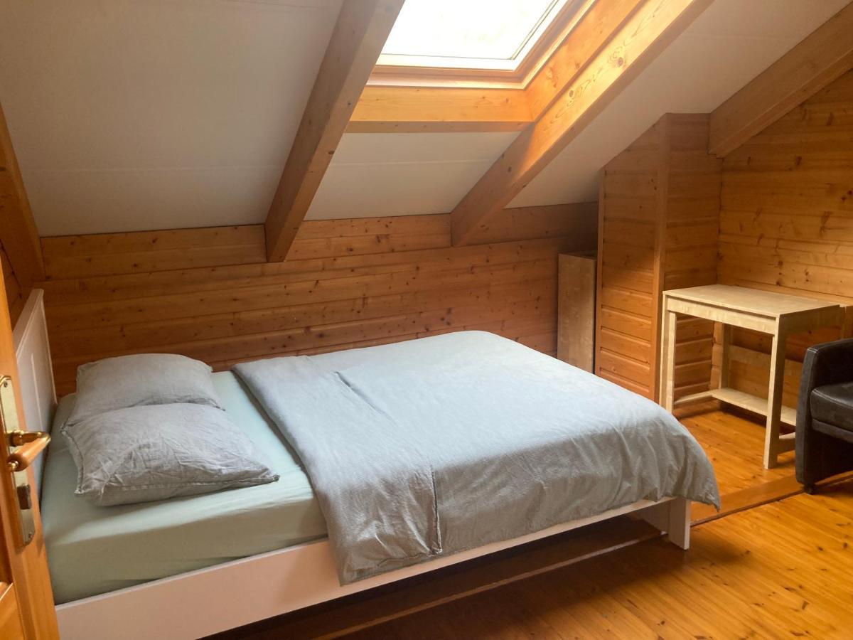Houten Chalet/Bungalow In Het Bos, Sauna, Jacuzzi Meijel Dış mekan fotoğraf