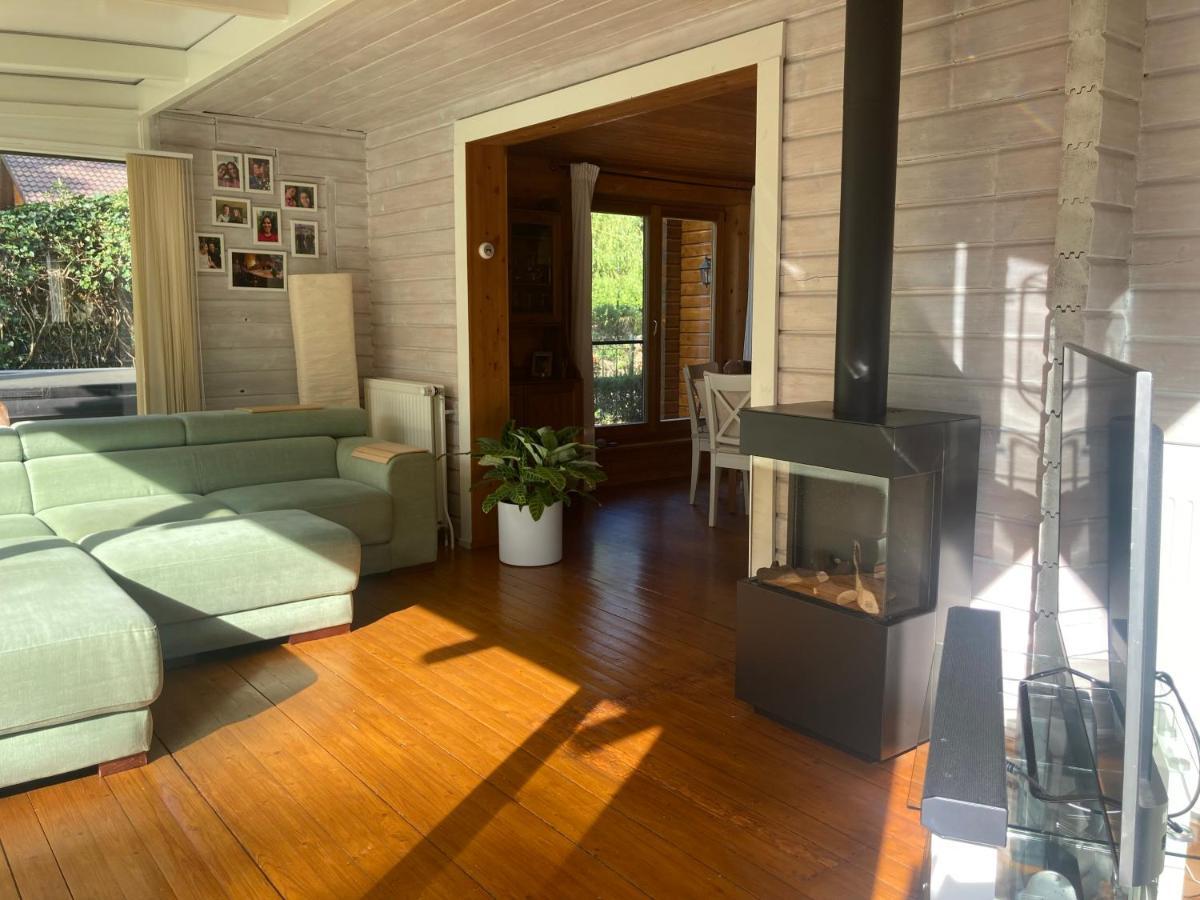 Houten Chalet/Bungalow In Het Bos, Sauna, Jacuzzi Meijel Dış mekan fotoğraf